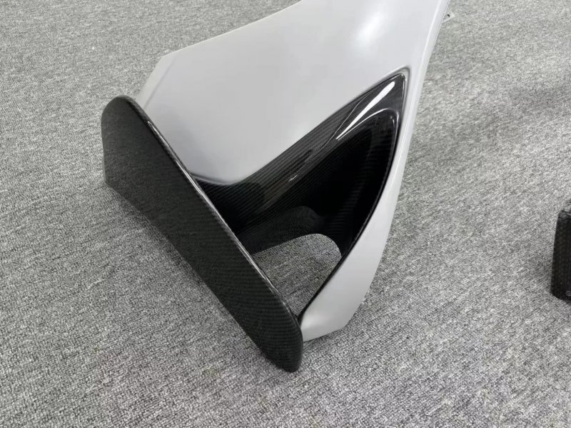 High Quality Fast Delivery Whole Sale Price Prepreg Dry Carbon Fiber RYF Rear Bumper for  720S